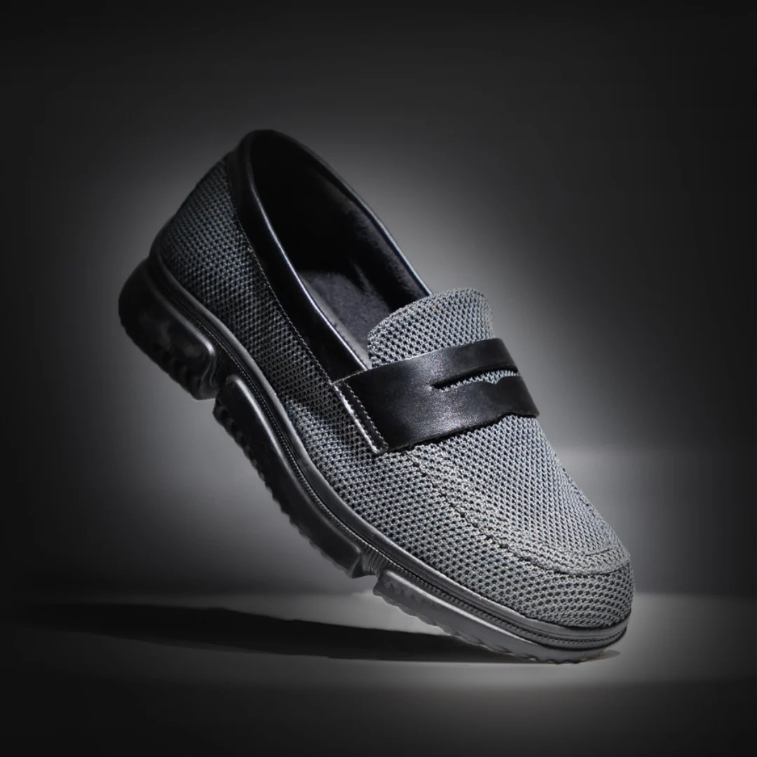 Monkstory Gravity Lift Supreme Comfort Mesh Slip-On Sneakers - Charcoal Grey & Black - Image 4