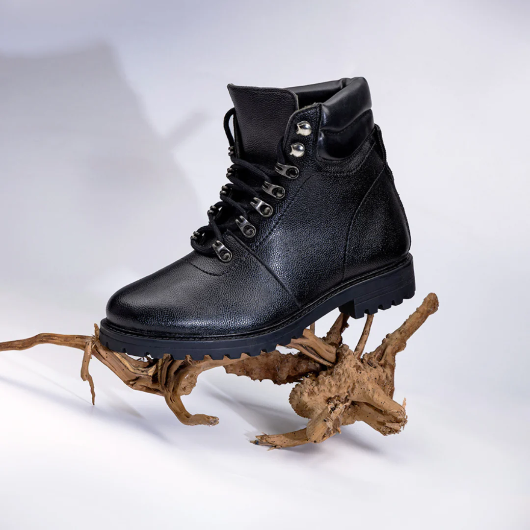 Monkstory Rugged High-Ankle Boots - Black - Image 3