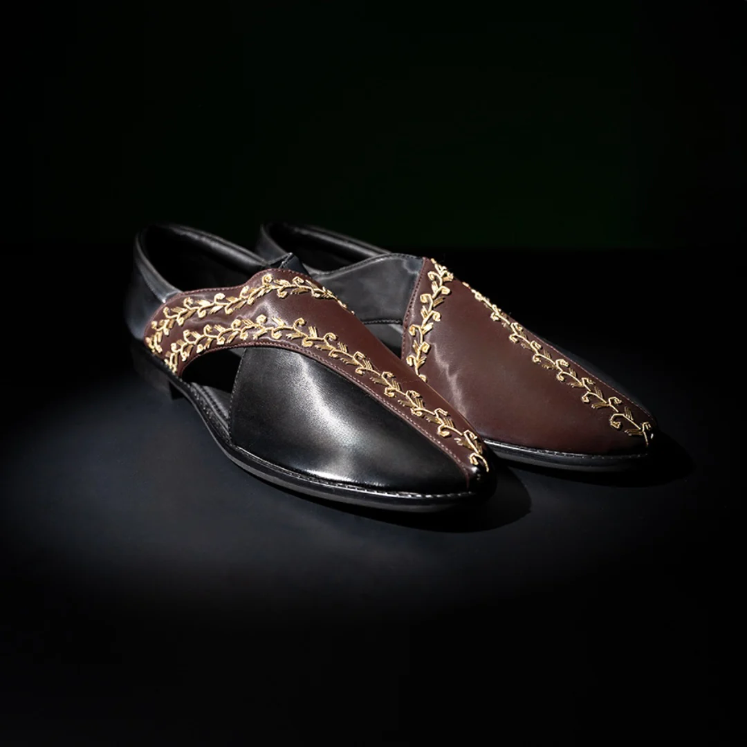 Monkstory Two Tone Embroidered Nawabi Sandals - Black/Brown - Image 6